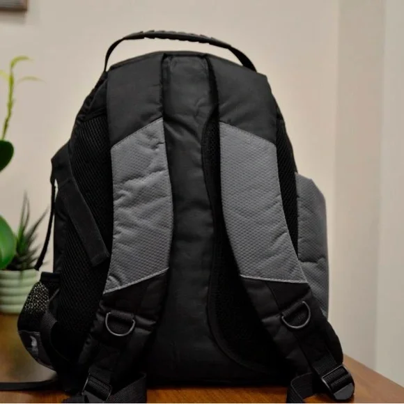 Canon EOS 50D Black Digital Camera Kit - Picture 7 of 15